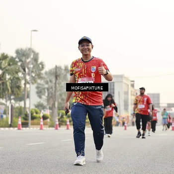 Runner Photo 5900642