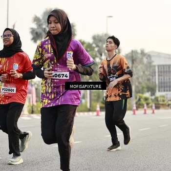 Runner Photo 5900649