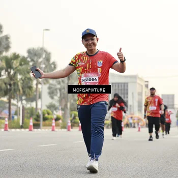 Runner Photo 5900652