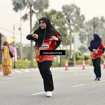 Runner Photo 5900657