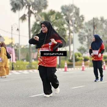 Runner Photo 5900659