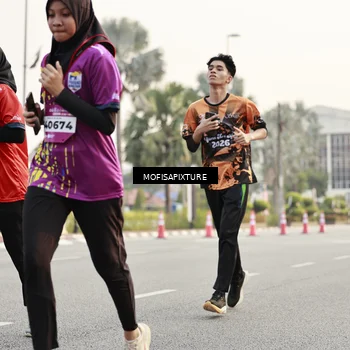 Runner Photo 5900674