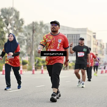 Runner Photo 5900675