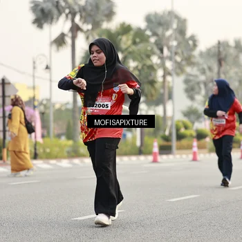 Runner Photo 5900691