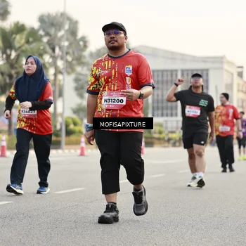 Runner Photo 5900726