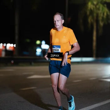 Runner Photo 5900733