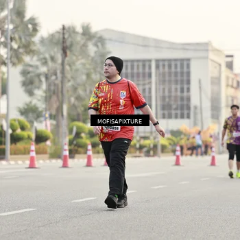 Runner Photo 5900735