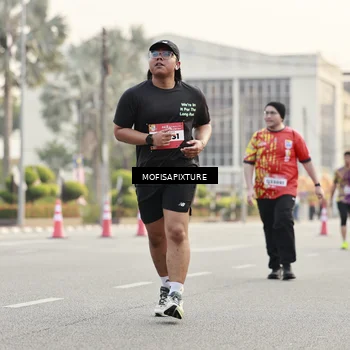 Runner Photo 5900736