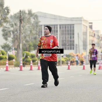 Runner Photo 5900751