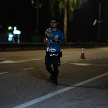Runner Photo 5900782