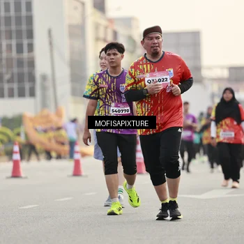 Runner Photo 5900783