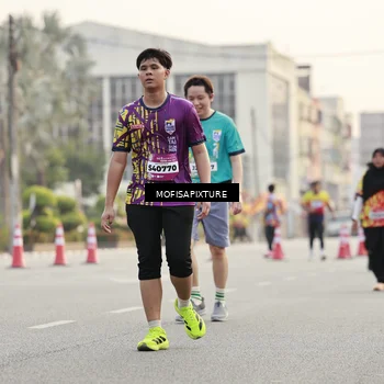 Runner Photo 5900797