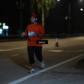 Runner Photo 5900845