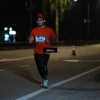Runner Photo 5900854