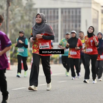 Runner Photo 5900857