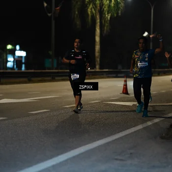 Runner Photo 5900905