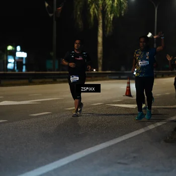Runner Photo 5900916