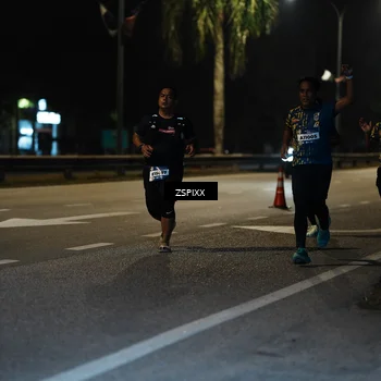 Runner Photo 5900926