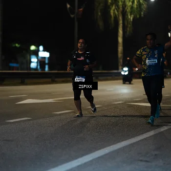Runner Photo 5900968