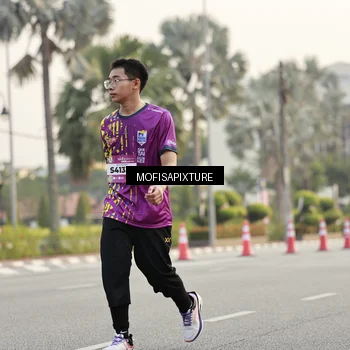 Runner Photo 5901020