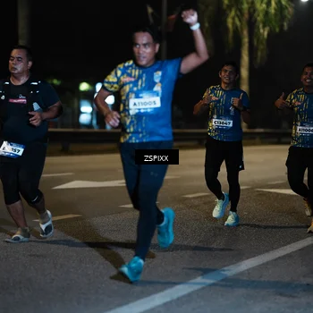 Runner Photo 5901042