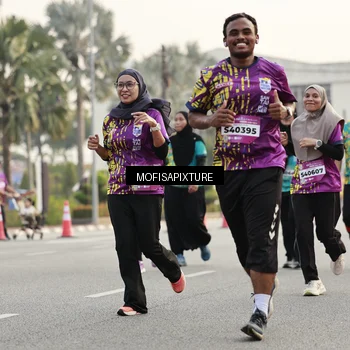 Runner Photo 5901110