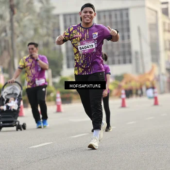 Runner Photo 5901317