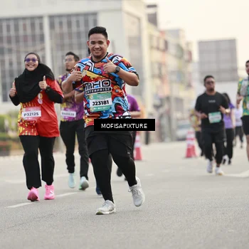Runner Photo 5901345