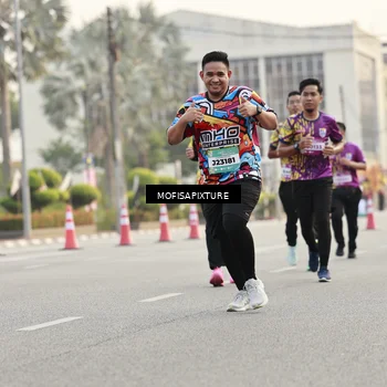 Runner Photo 5901365