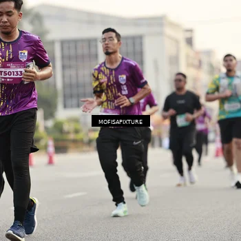 Runner Photo 5901411