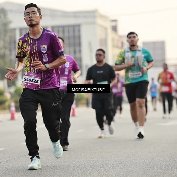 Runner Photo 5901429