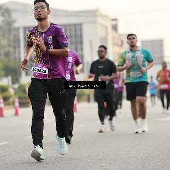 Runner Photo 5901446