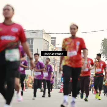 Runner Photo 5901535