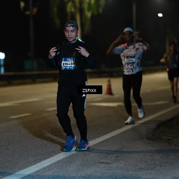Runner Photo 5901539