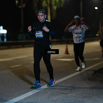Runner Photo 5901573
