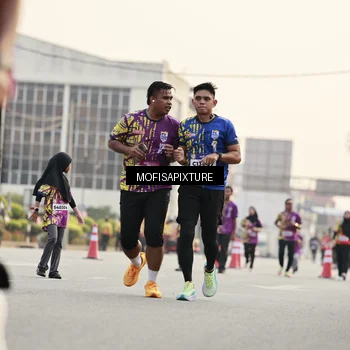 Runner Photo 5901678