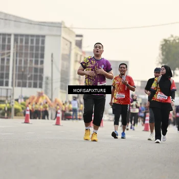 Runner Photo 5901754
