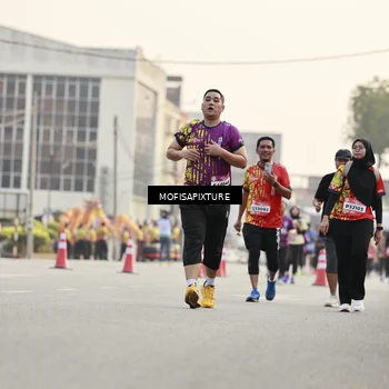 Runner Photo 5901759