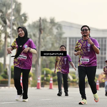 Runner Photo 5901771