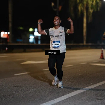 Runner Photo 5902008