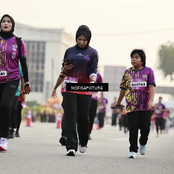 Runner Photo 5902025