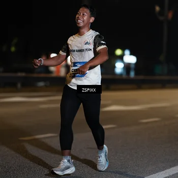 Runner Photo 5902036