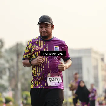 Runner Photo 5902046