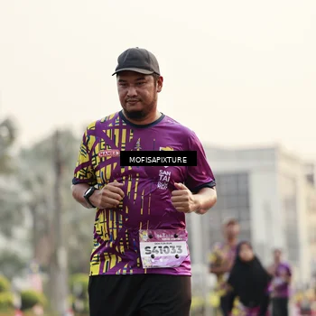 Runner Photo 5902049