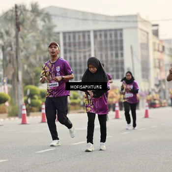 Runner Photo 5902058
