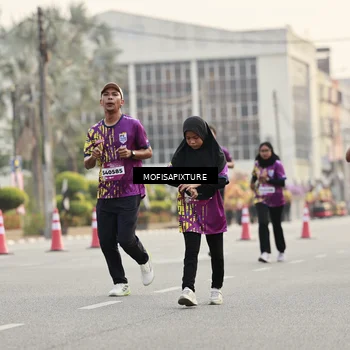 Runner Photo 5902059