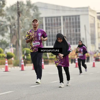 Runner Photo 5902066