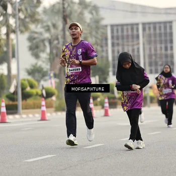 Runner Photo 5902081
