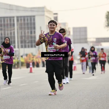 Runner Photo 5902100