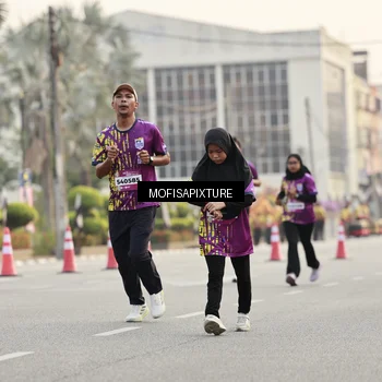 Runner Photo 5902114
